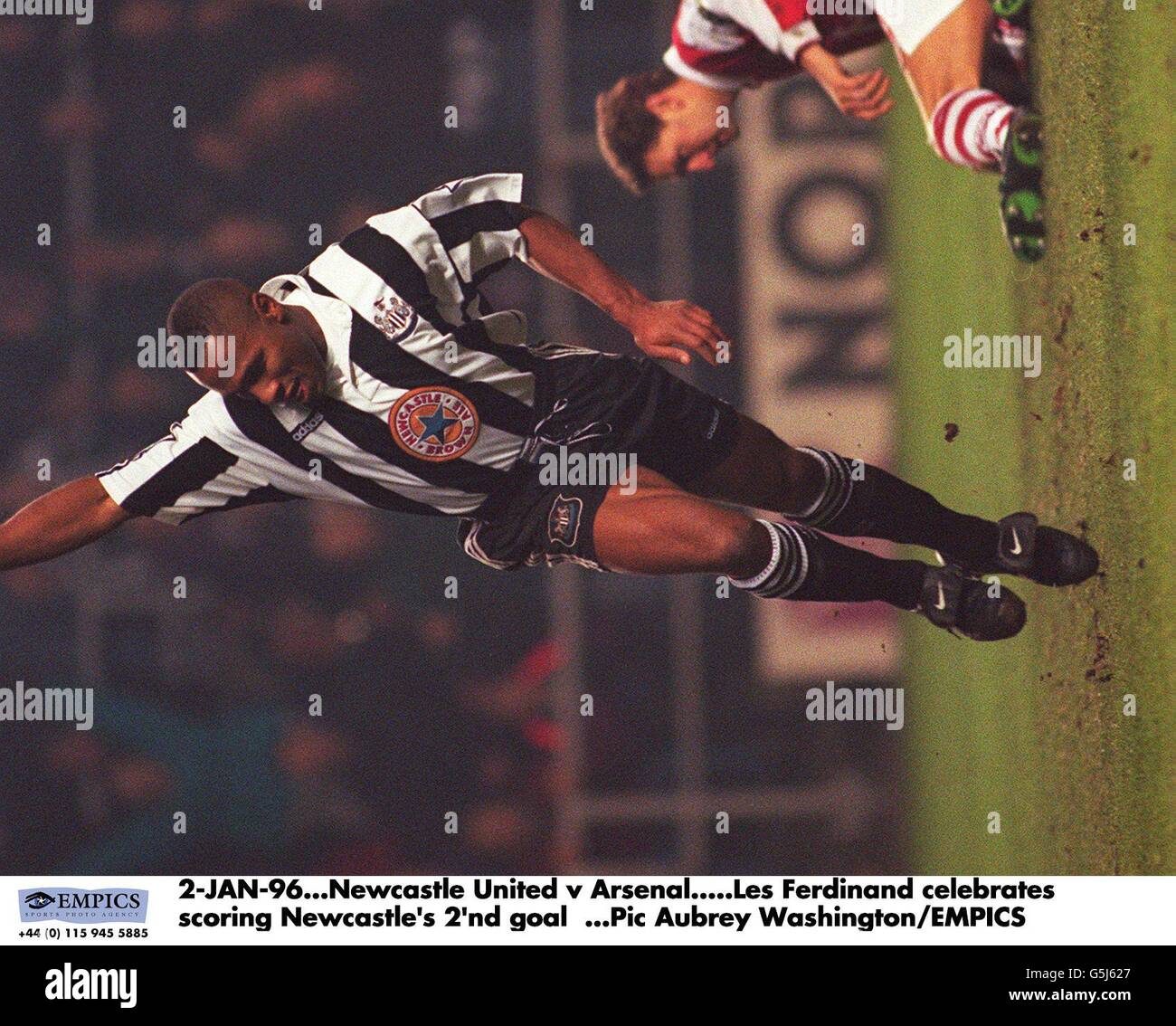 2-jan-96-newcastle-united-v-arsenal-les-ferdinand-celebrates-scoring
