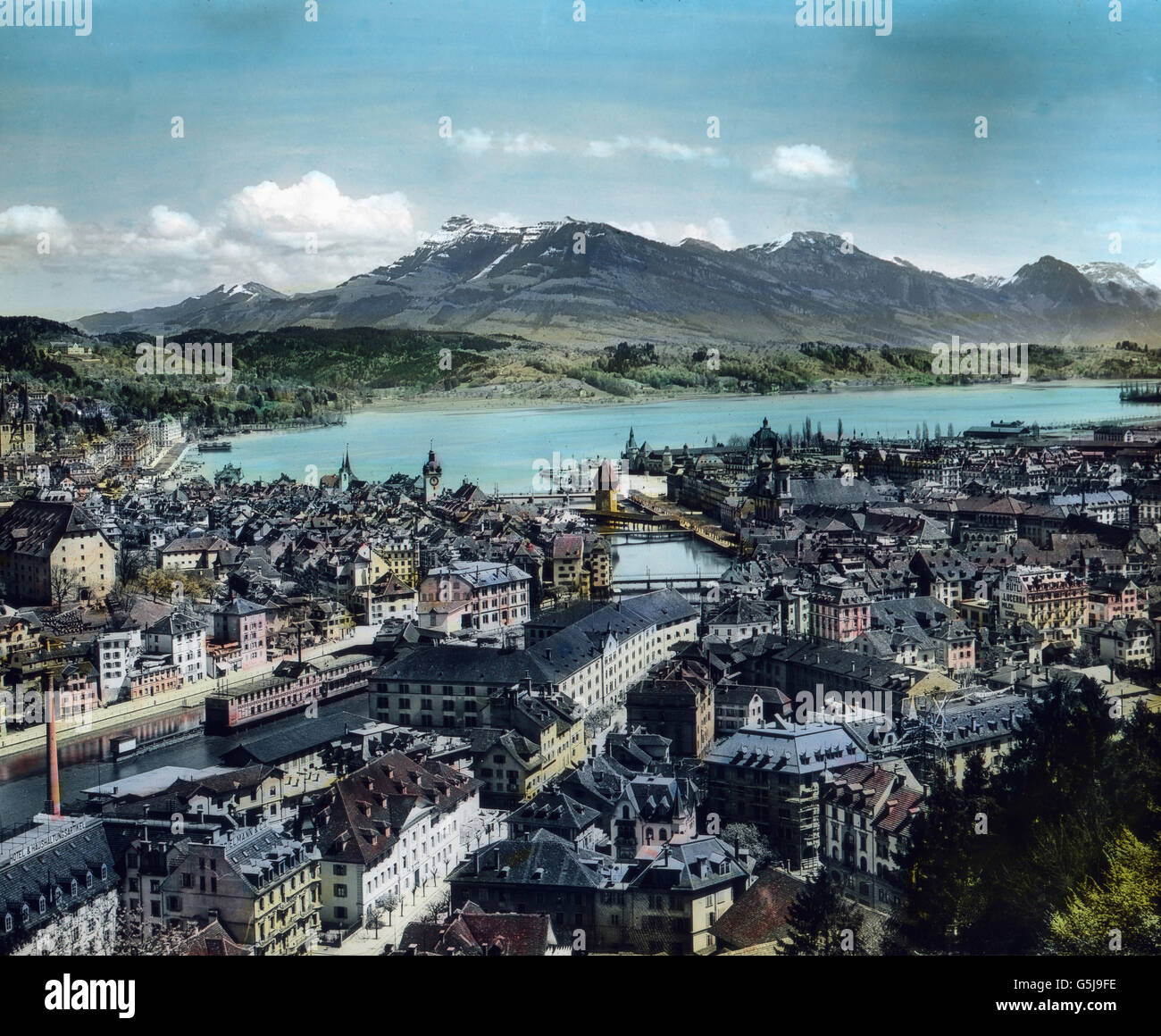 Die Stadt Luzern, Schweiz, von der Erhebung Gütsch aus gesehen, ca
