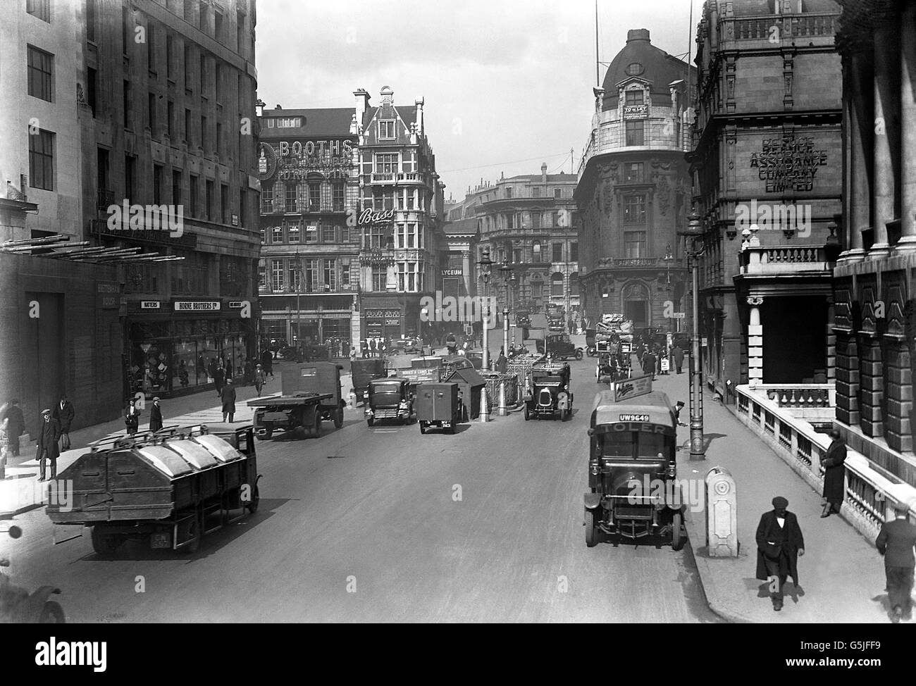 London, Wellington Street 1932. A view of Wellington Street in London. Stock Photo