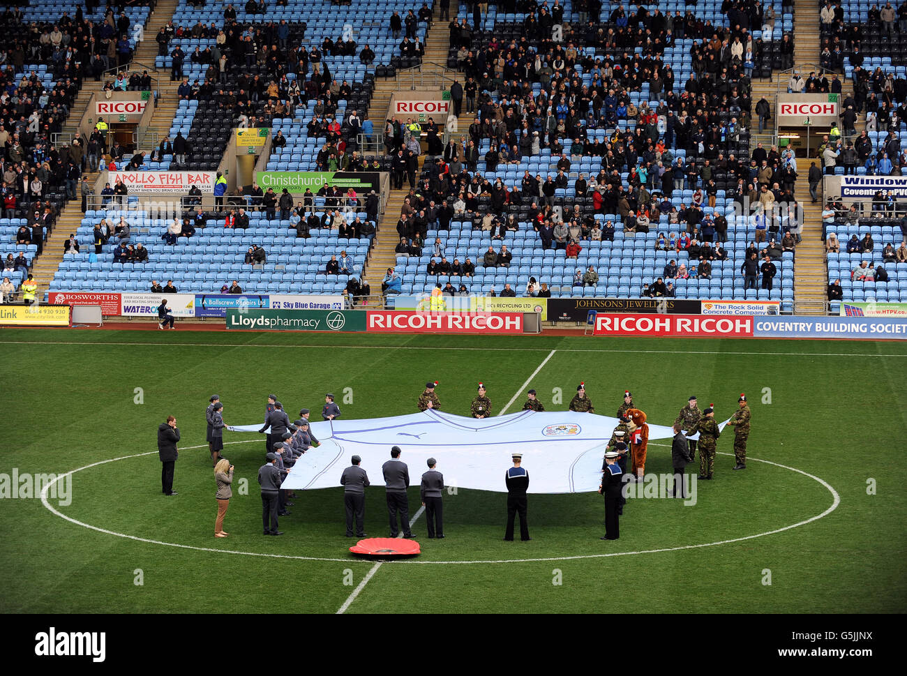 Centre Circle Football Stock Photos Centre Circle Football Stock