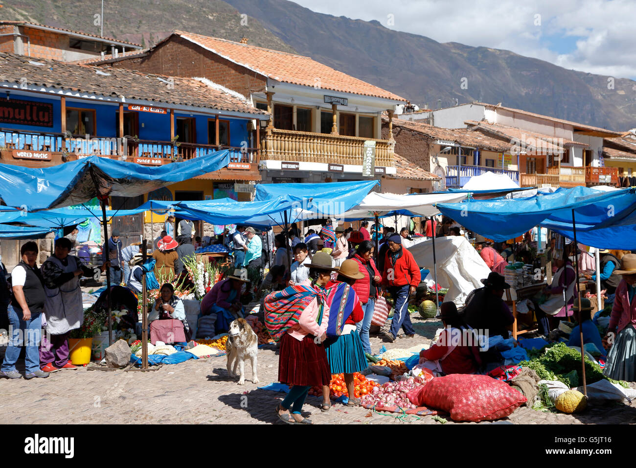 Sunday Market, Pisac, Cusco, Peru Stock Photo