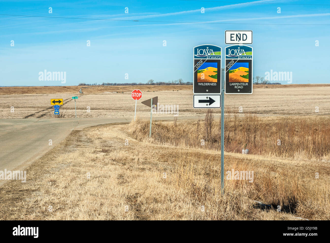 Larpenteur memorial road hires stock photography and images Alamy