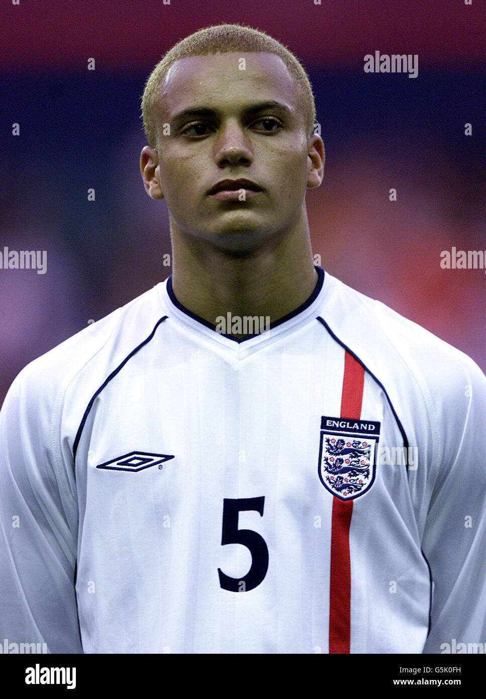 England's Wes Brown during a friendly international game against Holland at White Hart Lane, Tottenham, London.. Photo Nick Potts.. 09/05/02 : Sol Campbell, MArtin Keown, Danny Mills, Rio Ferdinand (from left, bottom) Wes Brown, Gareth Southgate, Wayne Bridge and Ashley Cole - the eight defenders that England Manager Sven Goran Eriksson will be taking to the 2002 World Cup, it was announced Stock Photo