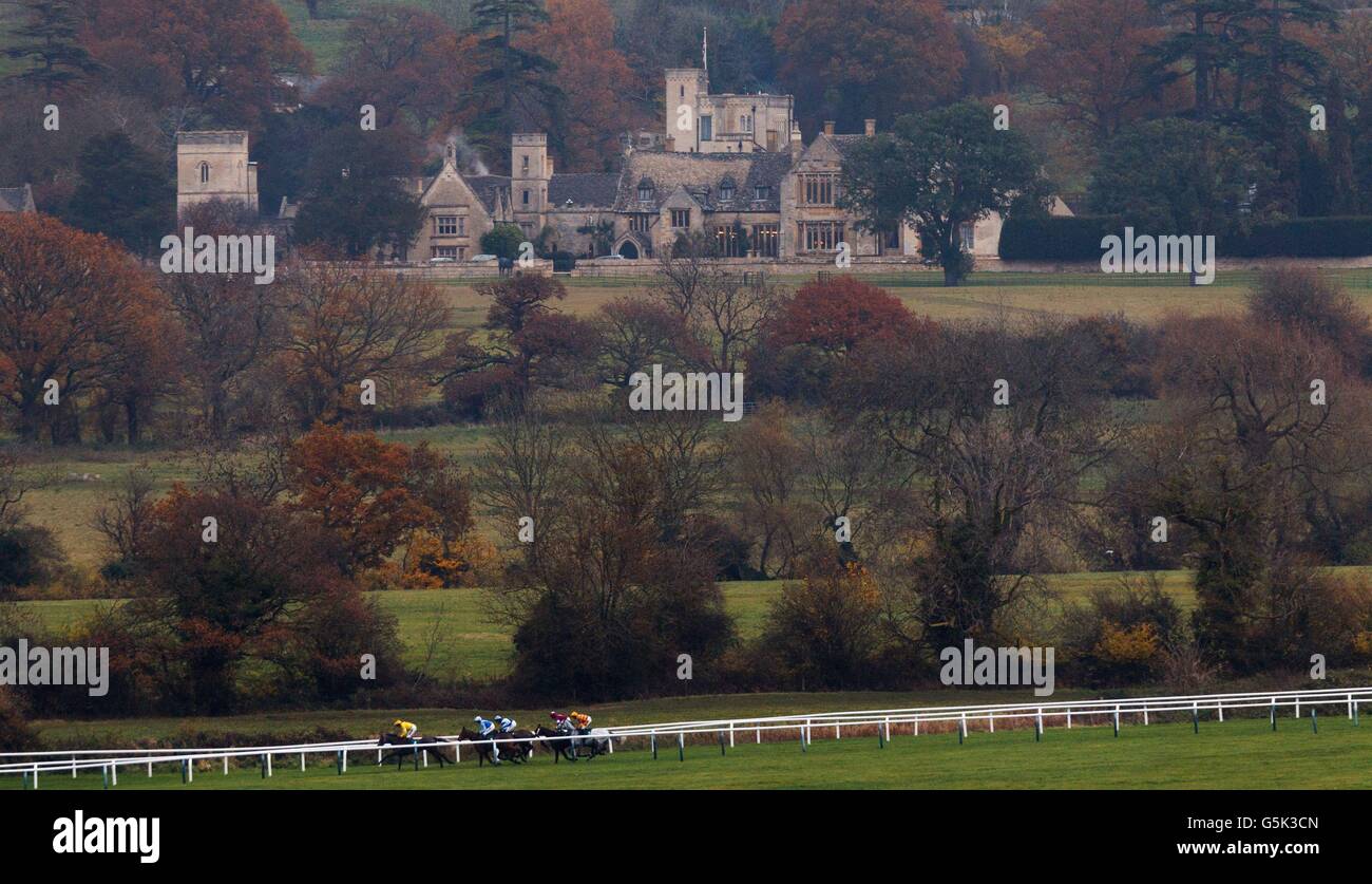 The field during the first circuit of The Steel Plate and Sections