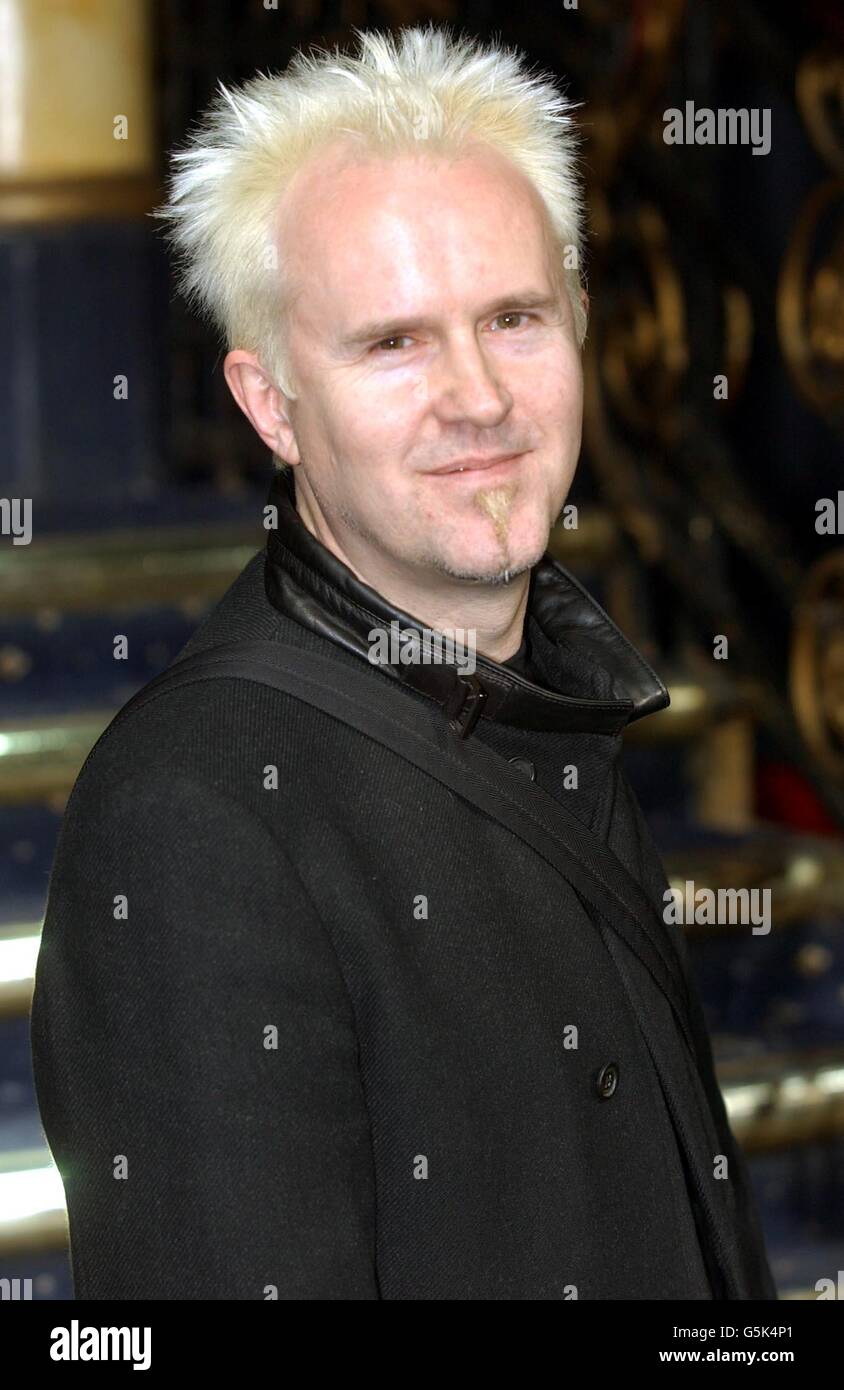 80's singer Howard Jones during a photocall in London, to promote the Here & Now Tour 2002, which will hit Arenas across the country. Stock Photo