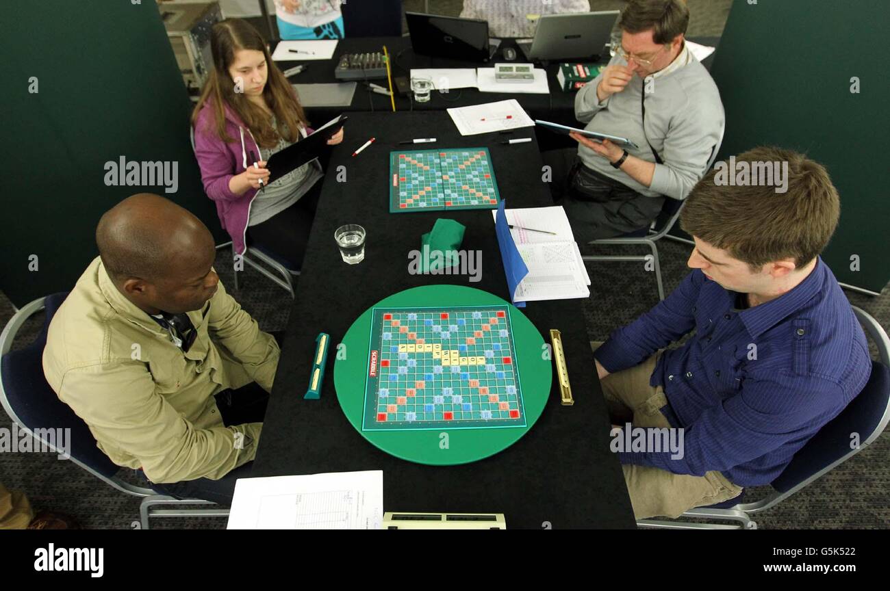 News social scrabble hi-res stock photography and images - Alamy