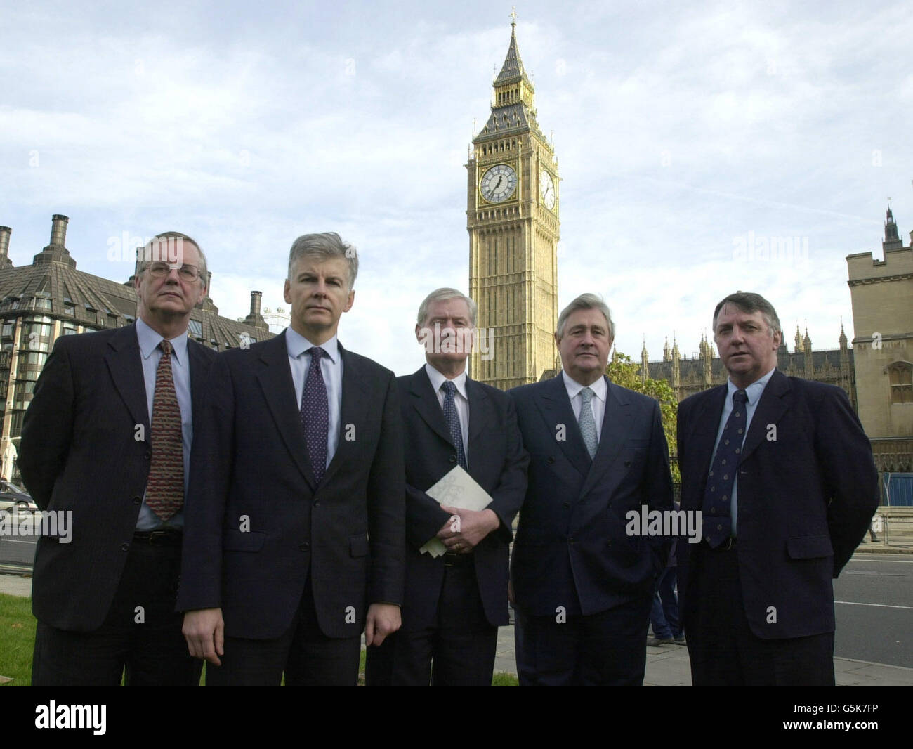 From left, MP for Nuneaton Bill Olner, MP for North Warwickshire Mike O'Brien, MP for Coventry South Jim Cunningham, MP for Coventry North West Geoffrey Robinson and MP for Rugby and Kenilworth Andy King outside the Houses of Parliament in London. *... The five are protesting about the running of Coventry's NHS trust. Stock Photo