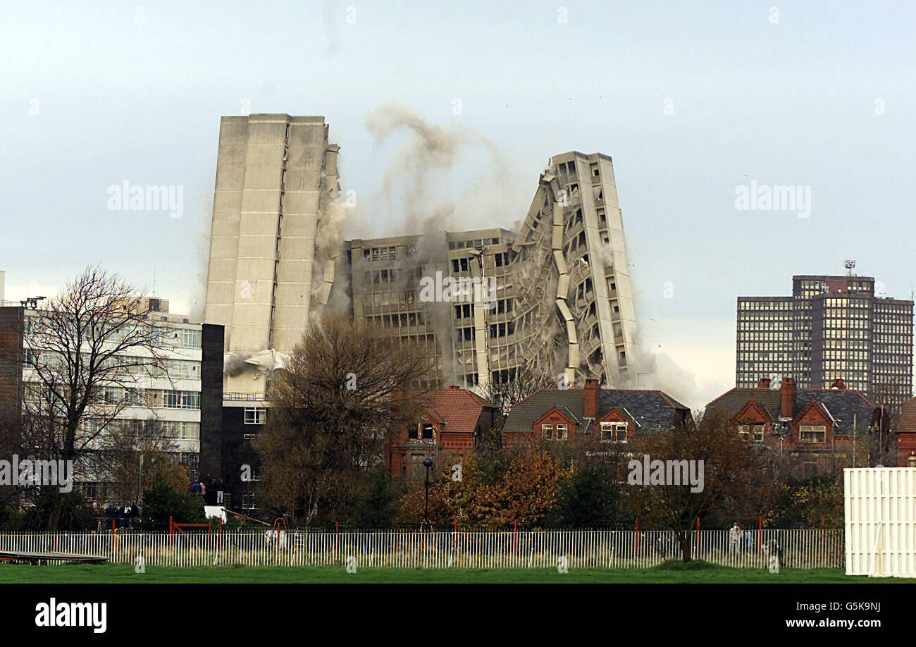 St John's House, the former Inland Revenue, 19-storey tower block in Bootle, Merseyside, during a demolition by a controlled explosion. In 1995 the Inland Revenue decided to demolish the office block, because 50% of the 2,000 staff has experienced flu like symptons. * over the past five years, which was thought to be caused by contamination of the ventilation ducts by micro-organisms. Stock Photo