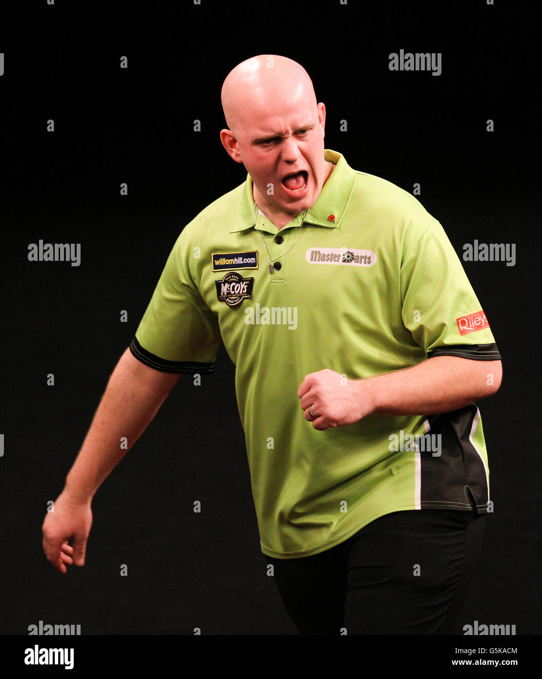 Darts Grand Slam of Darts Wolverhampton Civic Hall Stock Photo Alamy