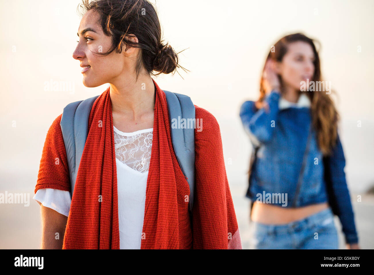 Mixed race family beach hi-res stock photography and images - Alamy