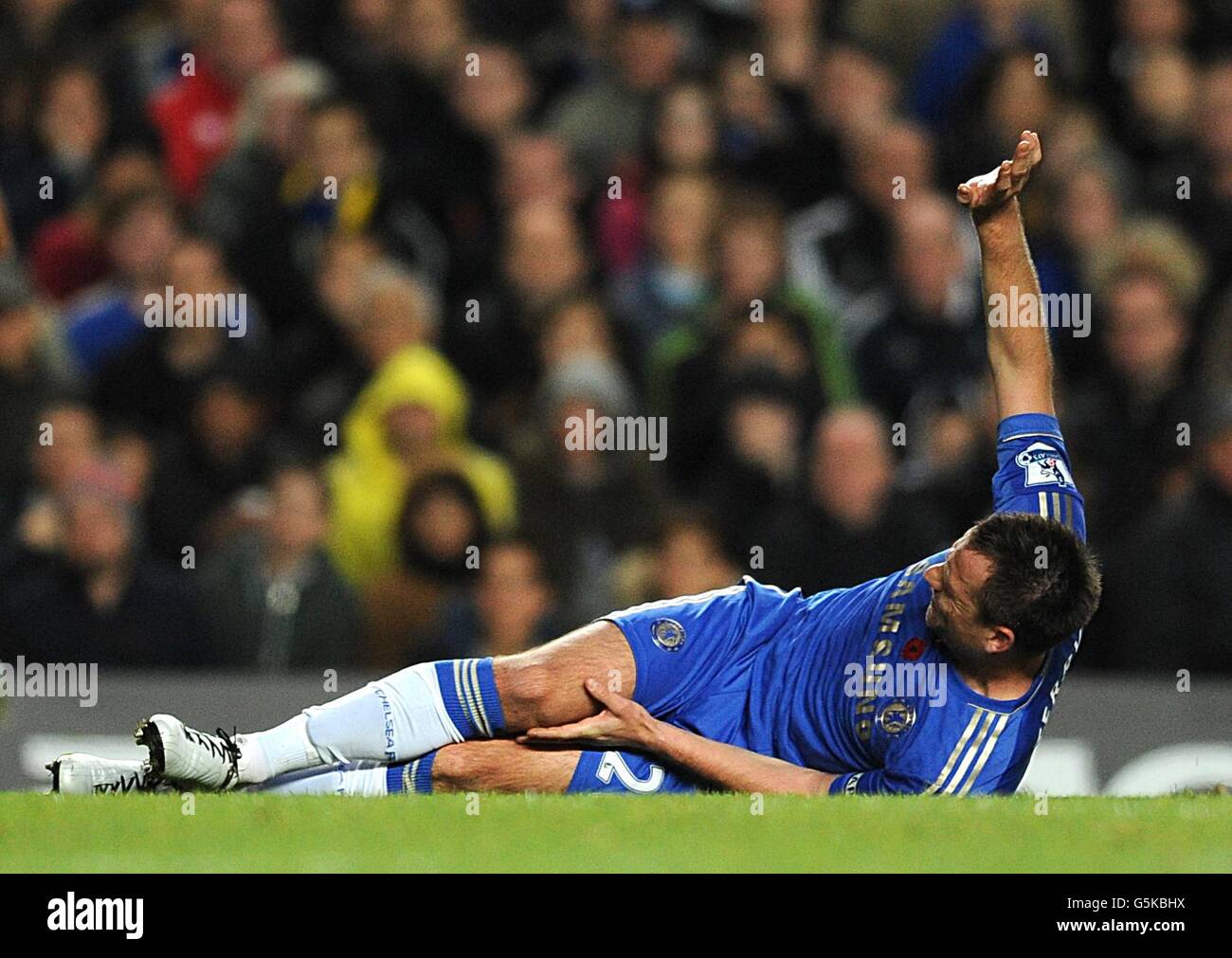 Full length injury agony football hi-res stock photography and images ...
