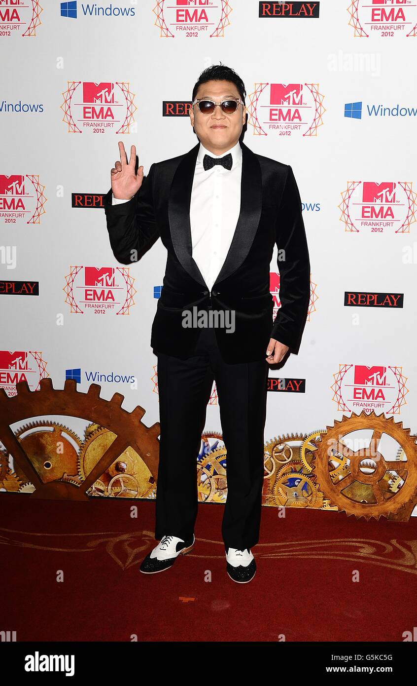 Psy arriving for the 2012 MTV Europe Music Awards at the Festhalle