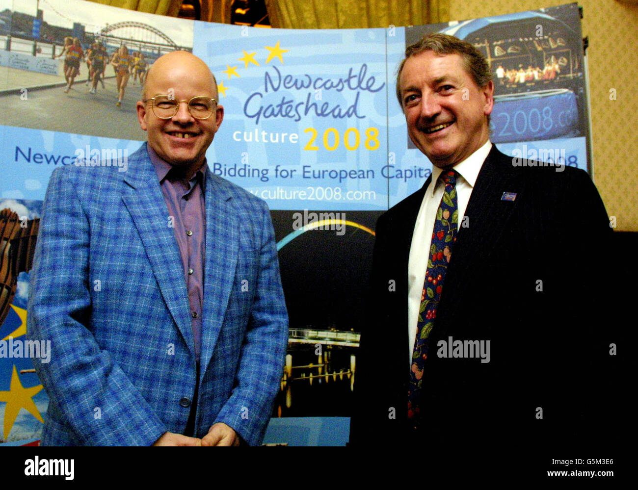 Writer of TV programmes Grafters and Monarch of the Glen, Michael Chaplin (left) with Sir Ian Wrigglesworth, the Chair of the Newcastle Gateshead Initiative which is spearheading the region's bid for European Capital of Culture in 2008. * at a reception at the House of Commons, London. Stock Photo