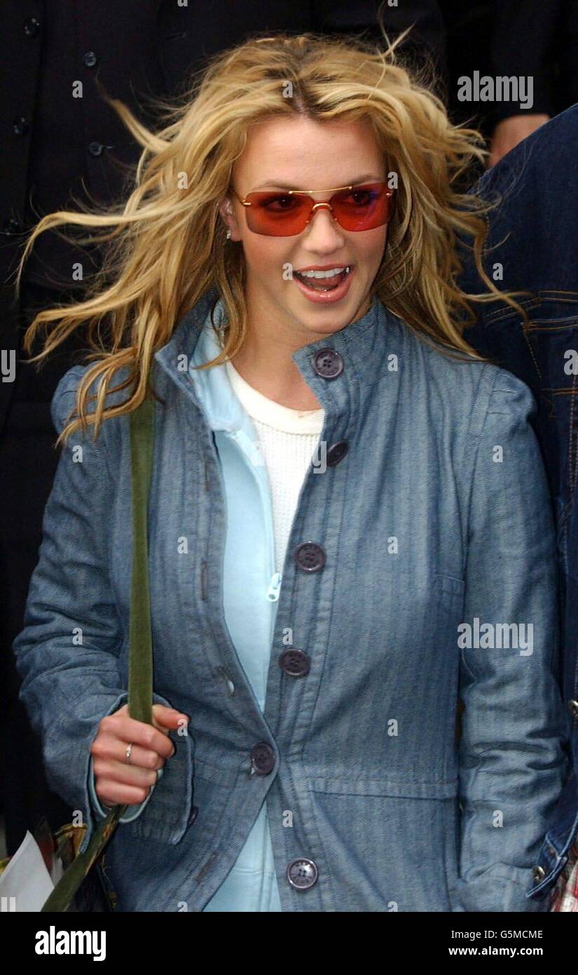 Singer Britney Spears, leaving the Mandarin Oriental Hotel in Knightsbridge, London, during her whirlwind promotional visit to the UK. *24/01/02: Pop princess Britney Spears ( left), who has admitted exchanging e-mails with Prince William (right) about setting up a date, it was reported. An audience member on The Frank Skinner Show told The Sun that Spears said they had talked about going for a meal but nothing came of it. The 20-year-old starlet came clean during a recorded interview with the funnyman Stock Photo