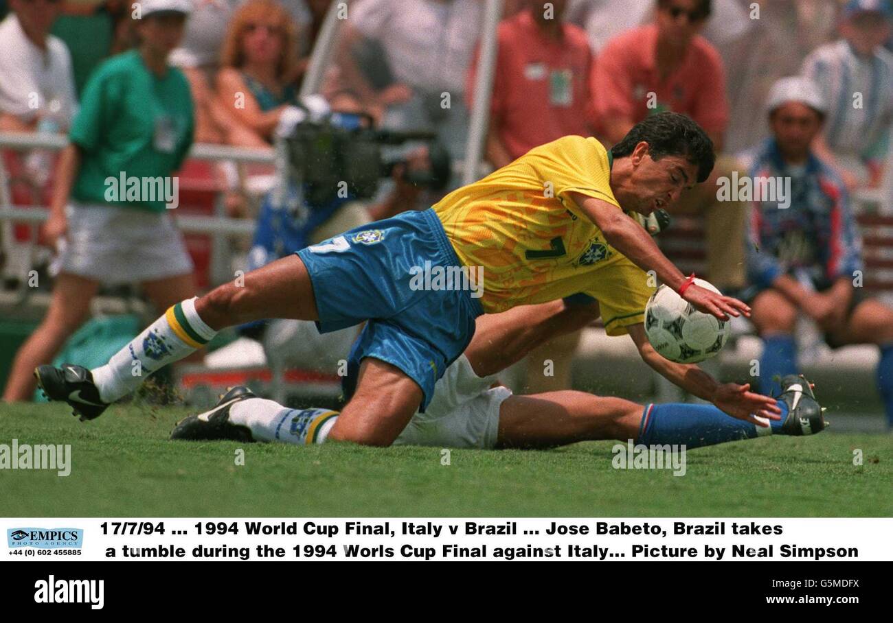 17/7/94. 1994 World Cup Final, Italy v Brazil. Jose Babeto, Brazil takes a tumble during the 1994 Worls Cup Final against Italy. Picture by Neal Simpson Stock Photo