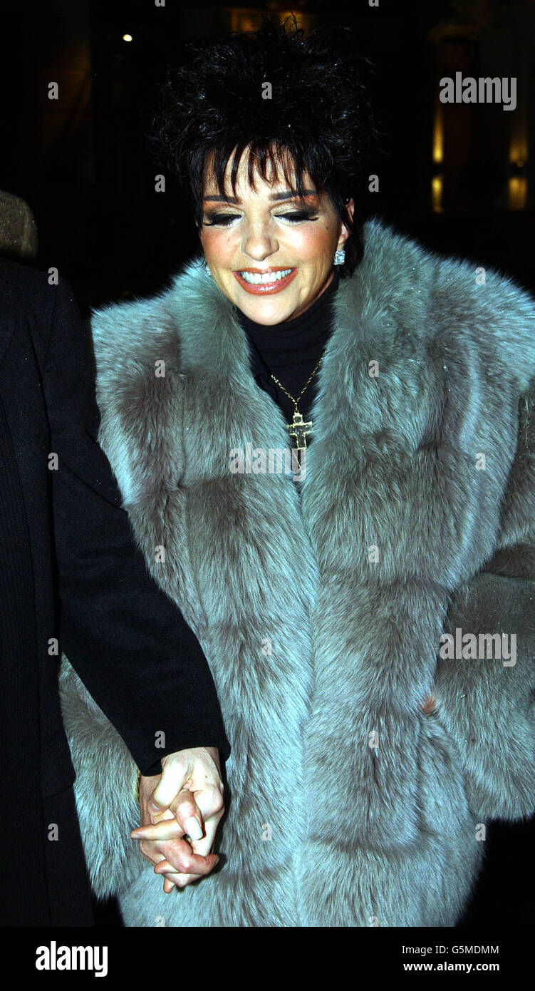 US singer Liza Minnelli arriving at Yatra Restaurant in the west end, central London Stock Photo