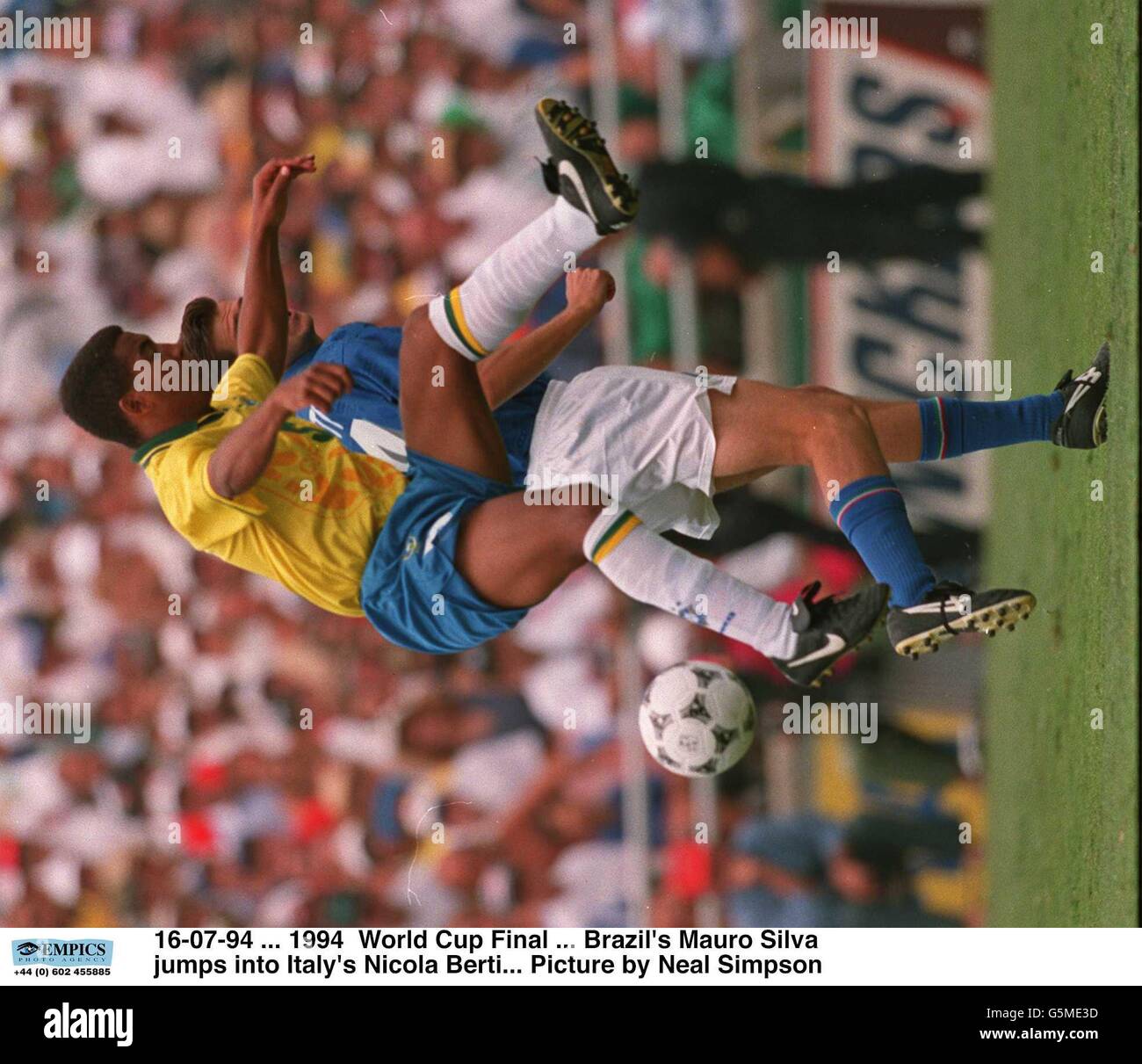 17-07-94. 1994 World Cup Final. Brazil's Mauro Silva jumps into Italy's Nicola Berti. Picture by Neal Simpson Stock Photo