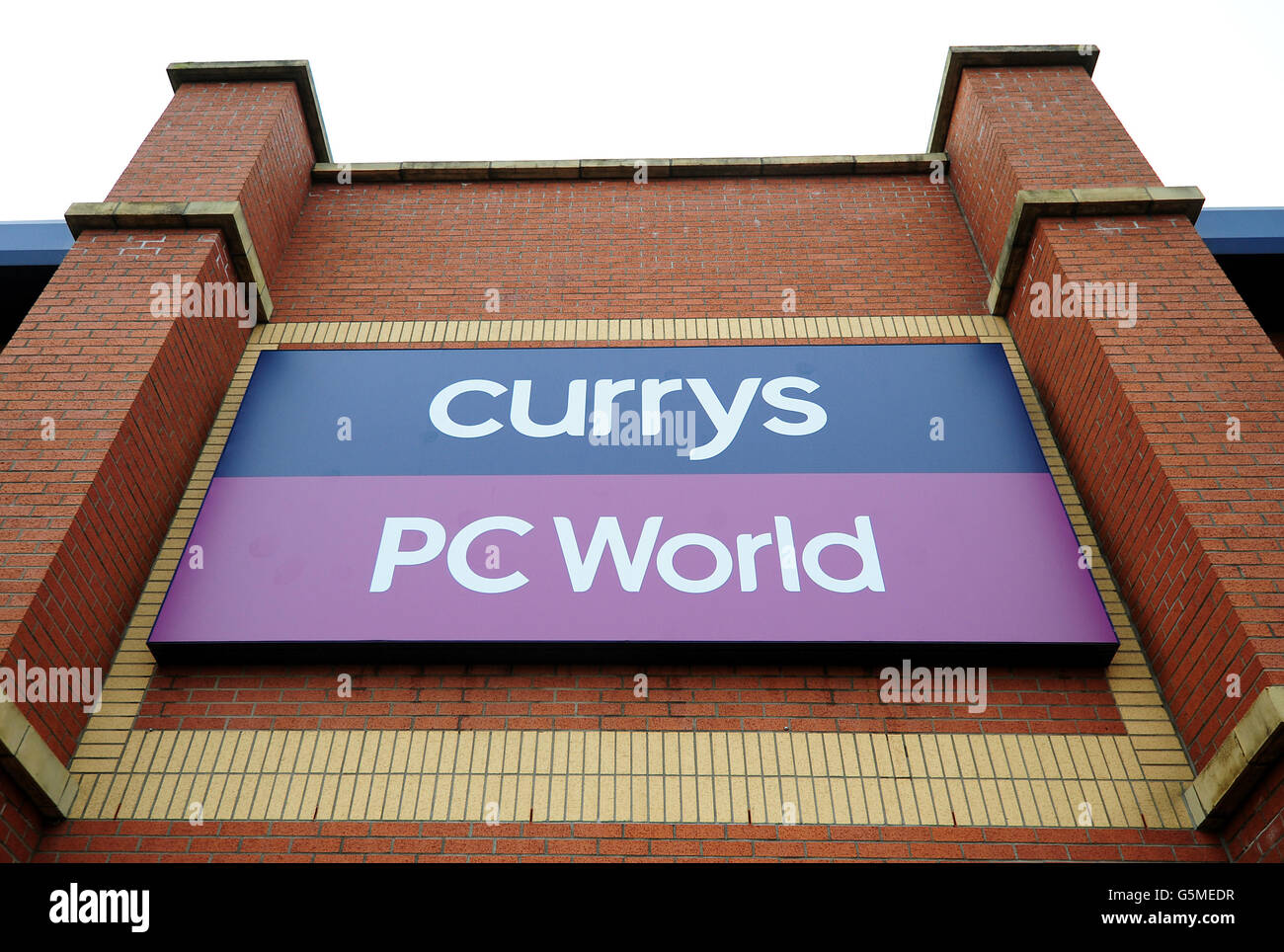General view of currys pc world hi-res stock photography and images - Alamy