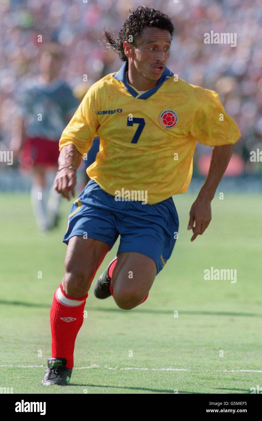 Soccer - World Cup USA 94 - Group A - USA v Colombia. Colombia's Antony De Avila Stock Photo