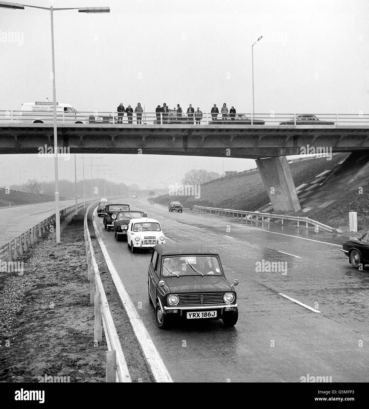 Part of the final section to be completed of the M4 London - South Wales motorway at Holyport, Berkshire. The section was opened by Parliamentary Under-Secretary at the Environment Department, Michael Heseltine. Stock Photo