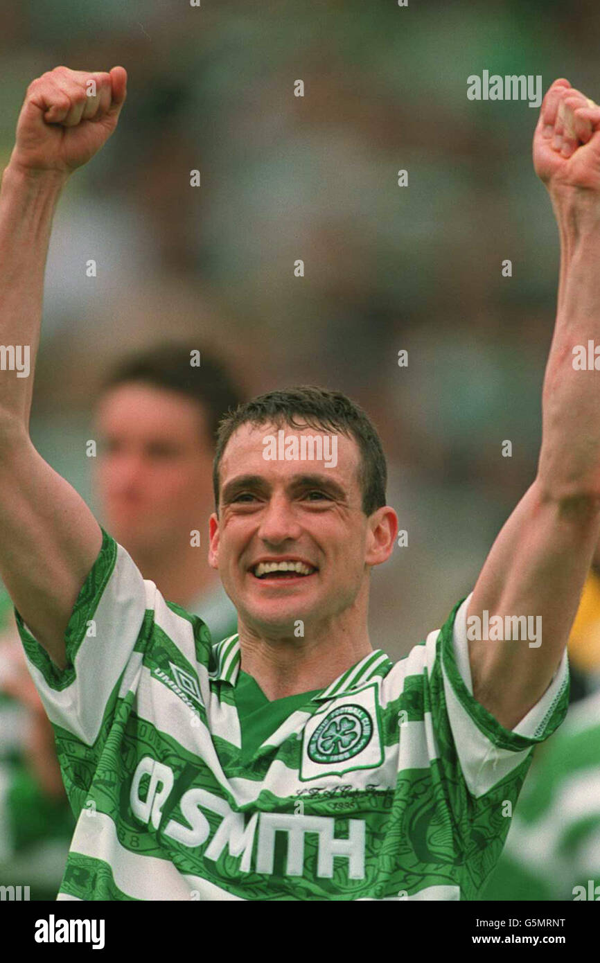 Soccer - 1995 Scottish Cup Final -  Celtic v Airdrie - Hampden Park, Glasgow Stock Photo