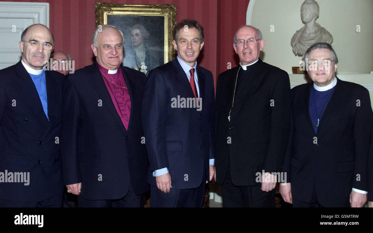 Britain's Prime Minister Tony Blair (centre) meets with Church leaders from Ireland (L-R) President of the Methodist Church in Ireland Reverend Harold Good, Church of Ireland Archbishop of Armagh Dr Robert Eames. * ... Roman Catholic Archbishop of Armagh Dr Sean Brady, and Moderator of the Presbyterian Church in Ireland Dr Alastair Dunlop, in Downing Street. The meeting, which was arranged some months ago, was at the invitation of the Prime Minister and takes place during the week of prayer for Christian Unity. Stock Photo