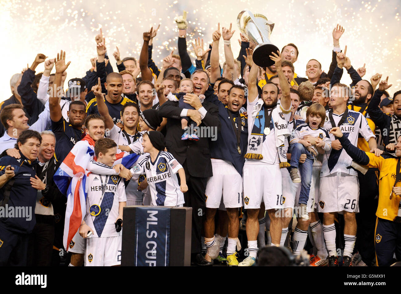 Mls cup trophy hi-res stock photography and images - Alamy