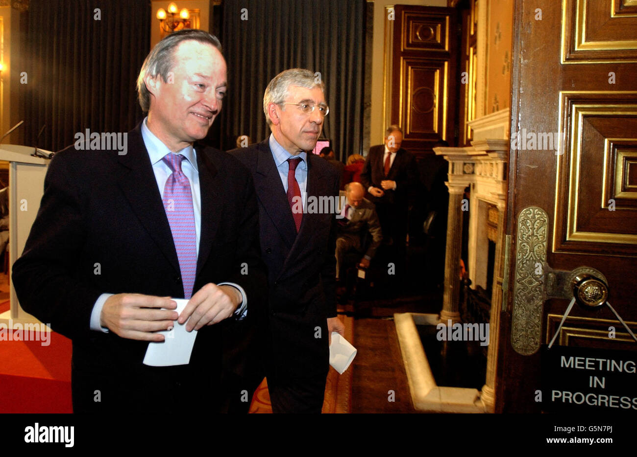 British Foreiign Minister Jack Straw, right, and his Spanish counterpart Josep Pique, left, at a press conference about Gibralter, held at The Foreign Office in central London. Stock Photo