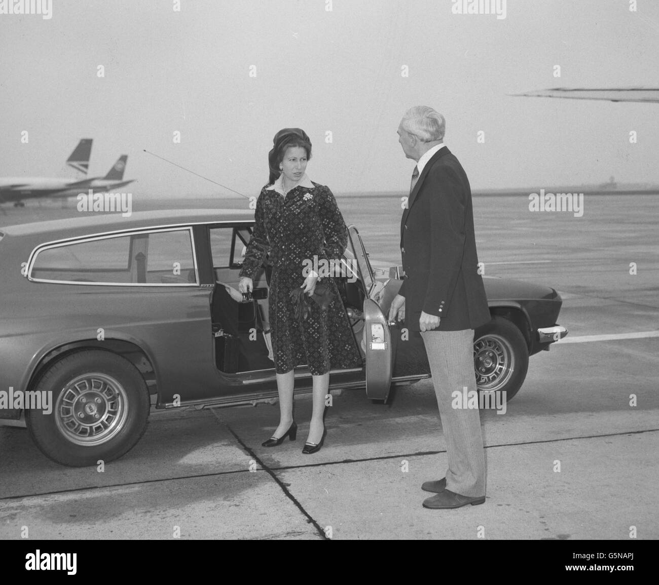 Princess Anne arrives at Heathrow Airport in London. She will fly in a Queens Flight Andover aircraft to Leuchars, Fife, to attend two days of Silver Jubilee functions in Angus, Kincardine and Berwick-on-Tweed. The Princess, who is expecting her first baby in November, drove alone from her Sandhurst home to the airport in her blue Scimitar car. *Low res scan - Hi res scan on request Stock Photo