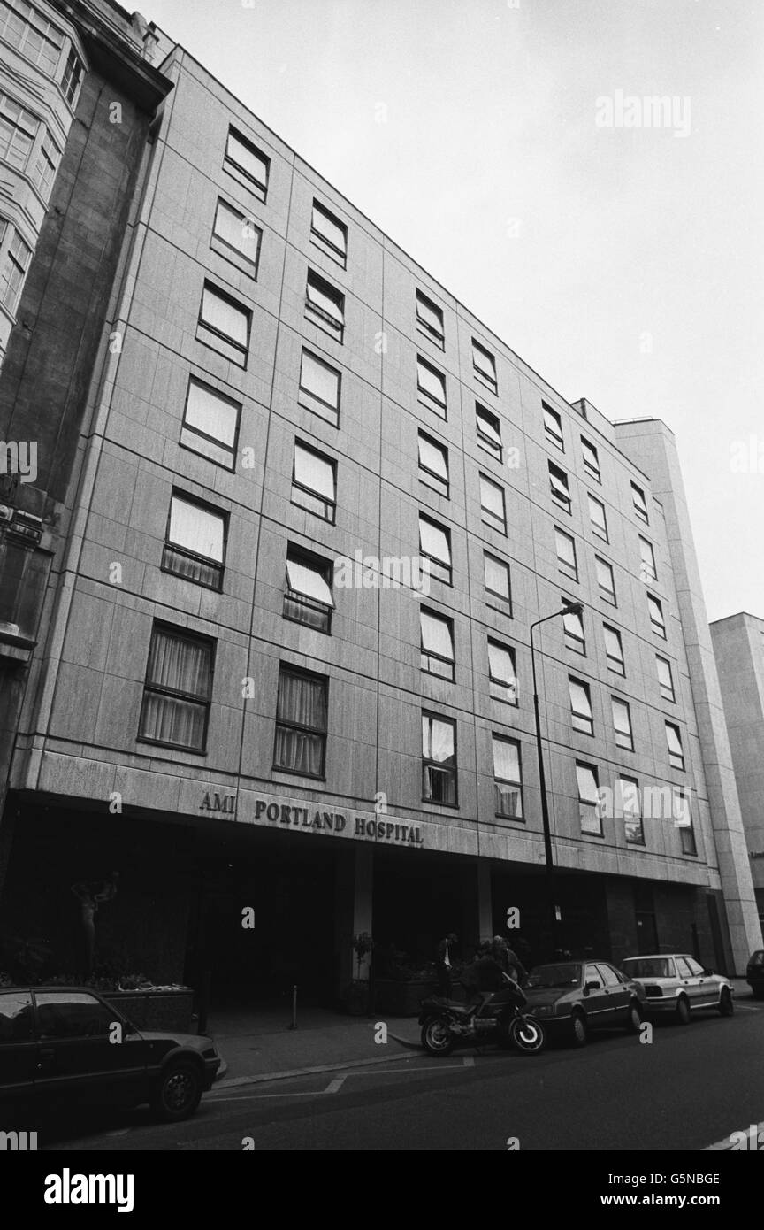 The exclusive private Portland Hospital in London, where the Duchess of York is having her baby. She was admitted to the hospital earlier today to have her first child. *Low res scan - Hi res scan on request Stock Photo