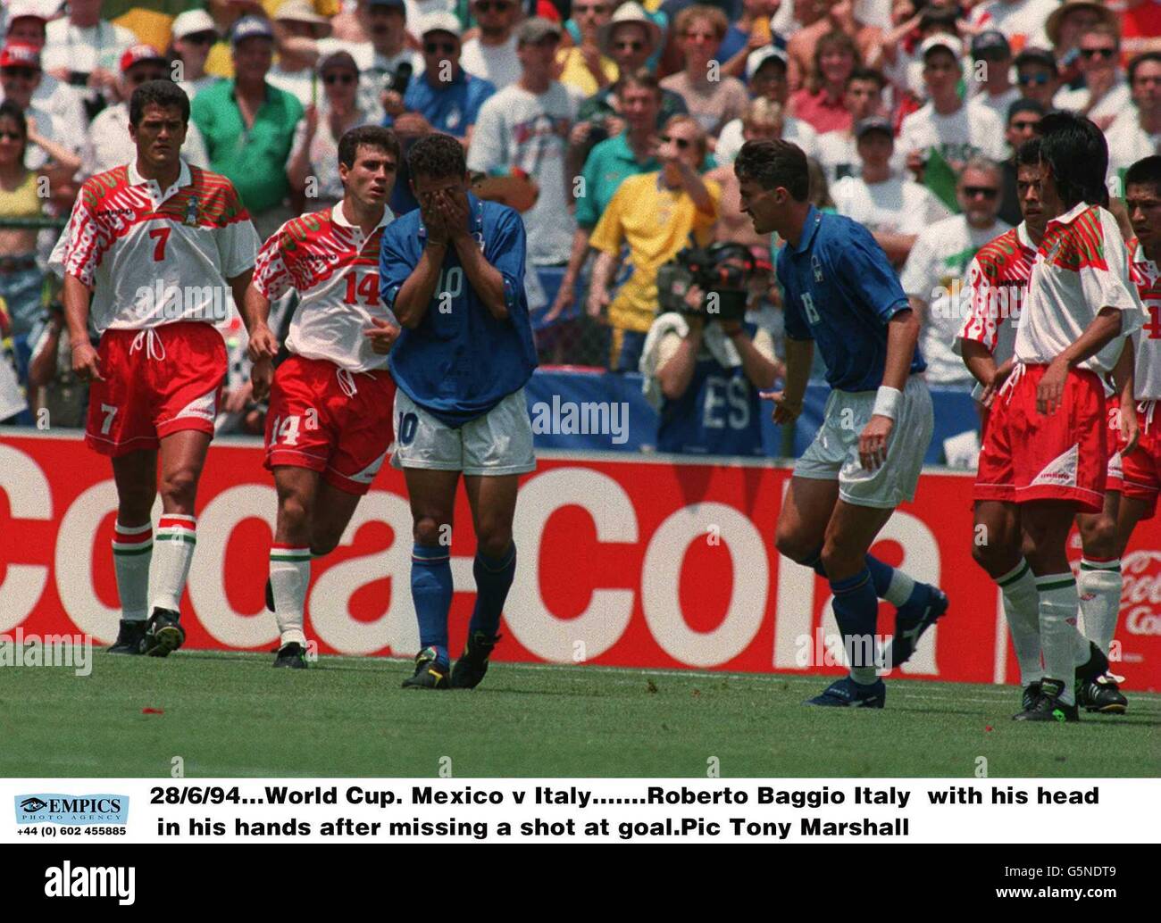 World Cup 1994, Mexico v Italy Stock Photo: 106807353 - Alamy