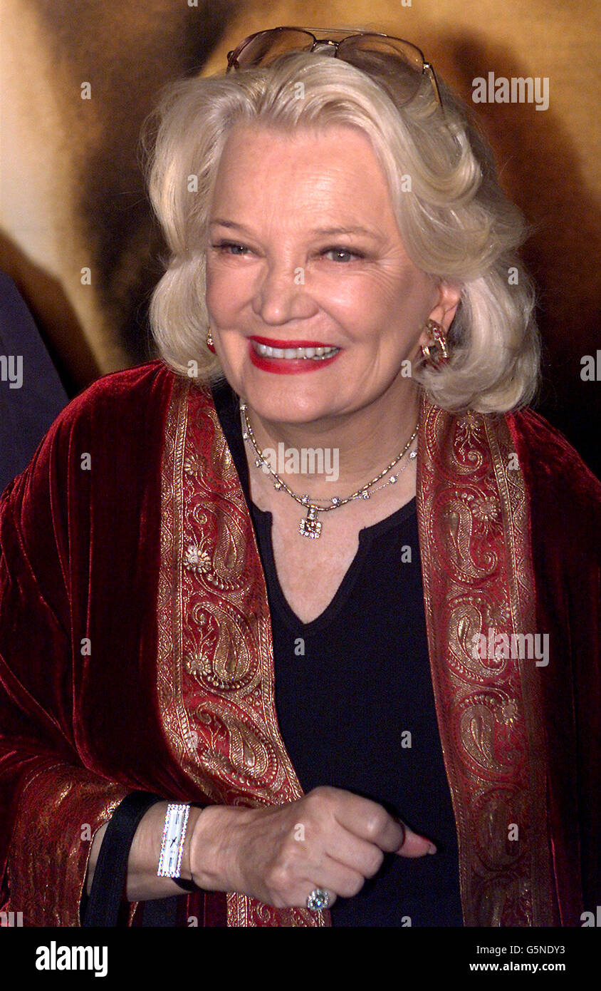 Actress Gena Rowlands arrives for the premiere of the new movie 'John Q' in Hollywood, California. Stock Photo