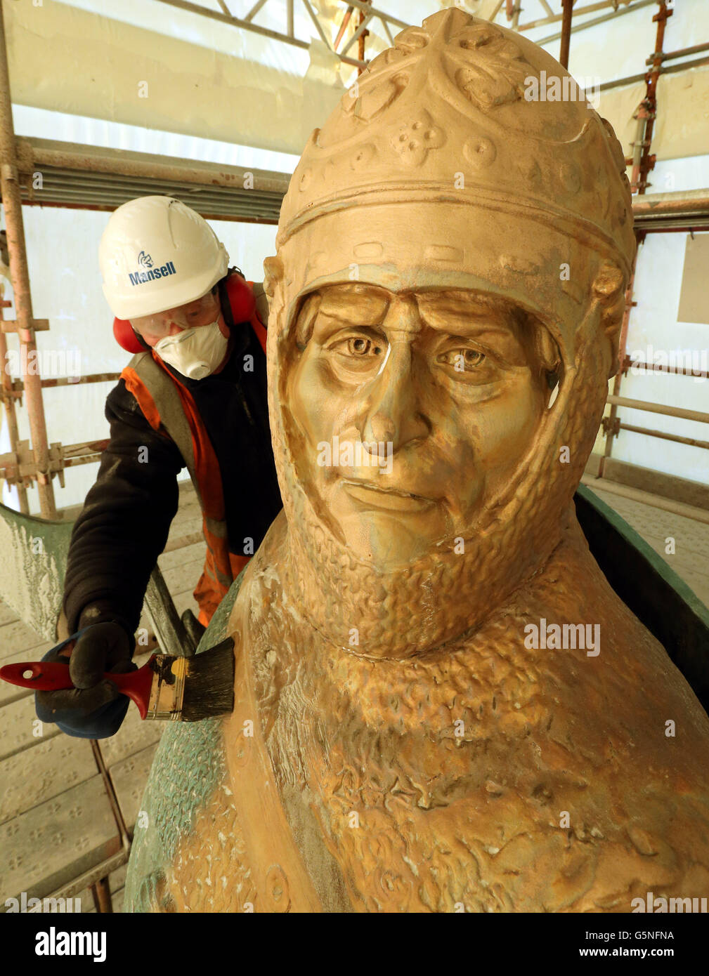 Robert the Bruce statue restoration Stock Photo - Alamy