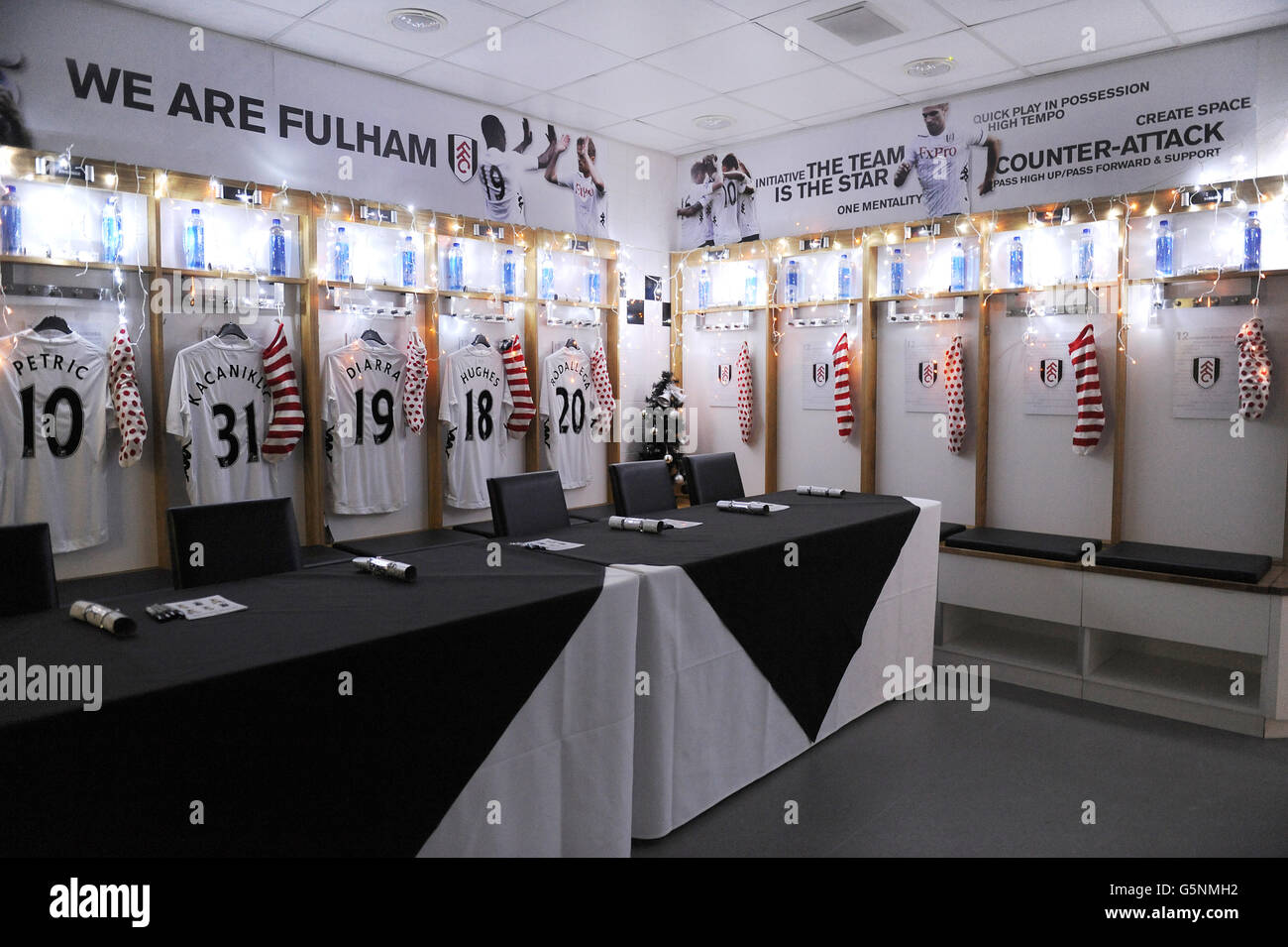 soccer-fulham-fc-christmas-at-the-cottage-craven-cottage-hi-res-stock