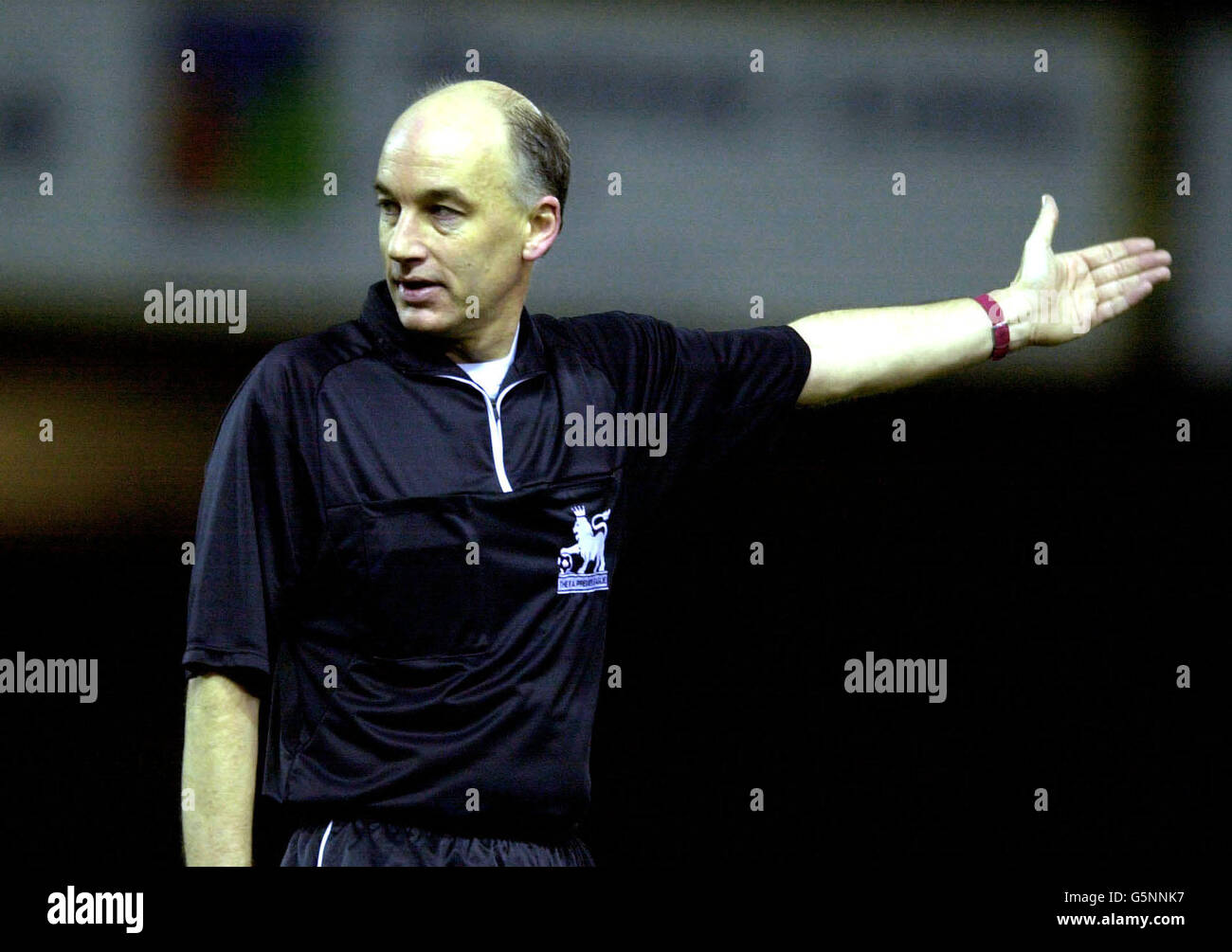 Referee David Elleray during the Barclaycard Premiership clash between Leicester City v Arsenal at Filbert Street. *28/12/03: David Elleray the former official who has warned football 'will die' unless the issue of referee recruitment is addressed and more ex-players are persuaded to take up the whistle. The Harrow schoolmaster, who retired at the end of last season, claimed more needed to be done to channel some of the hundreds of former professional footballers into refereeing to improve standards and keep the game alive. Stock Photo