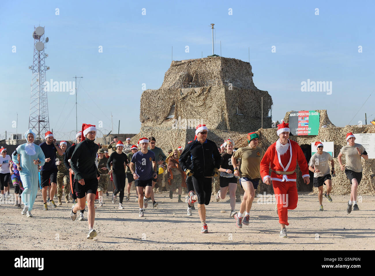 Afghanistan fun run hires stock photography and images Alamy