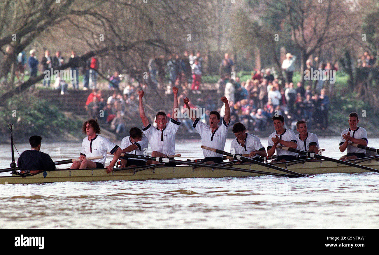 Varsity boat race Stock Photo Alamy