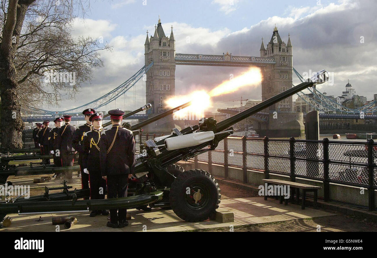 The Honorable Artillery Company mark the 50th anniversary of the Queen accession to the throne, with a sixty two gun salute at The Tower of London. The Queen's father King George VI died half a century ago on 6/2/52 heralding the start of the Elizabethan era. Stock Photo