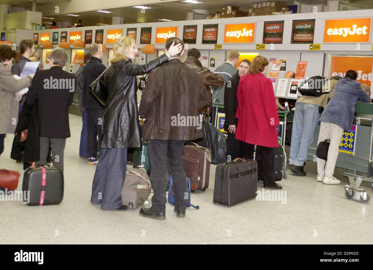 Easyjet check in desks hires stock photography and images Alamy