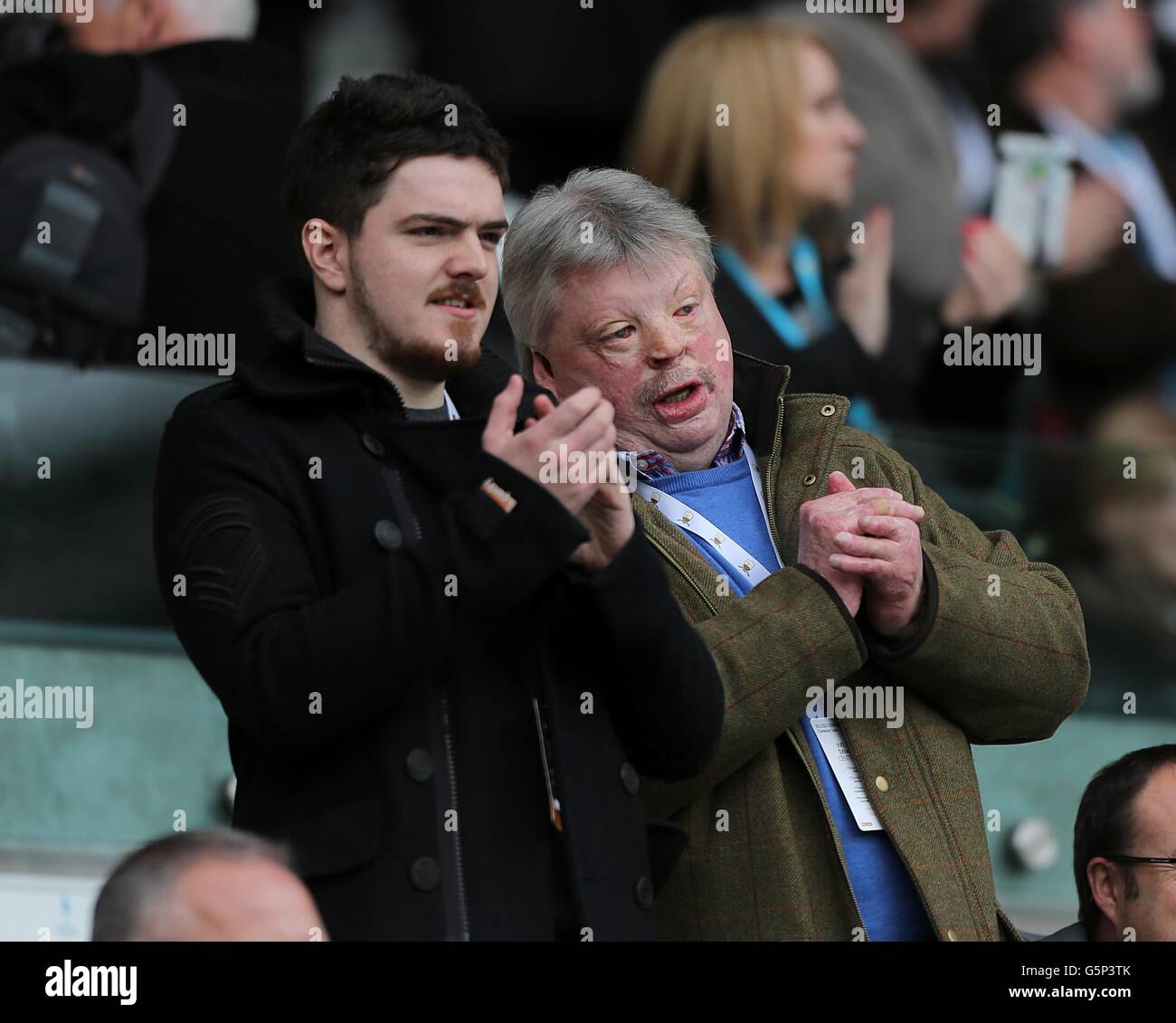 Soccer - Barclays Premier League - Swansea City v Manchester United - Liberty Stadium. Falklands war veteran Simon Weston (right) in the stands Stock Photo