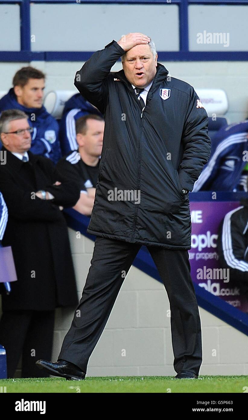 Soccer - Barclays Premier League - West Bromwich Albion v Fulham - The Hawthorns. Fulham manager Martin Jol on the touchline. Stock Photo