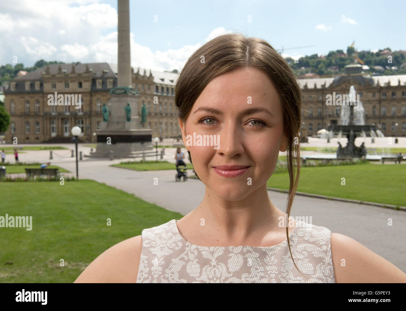 Mary poppins theater play hi-res stock photography and images - Alamy