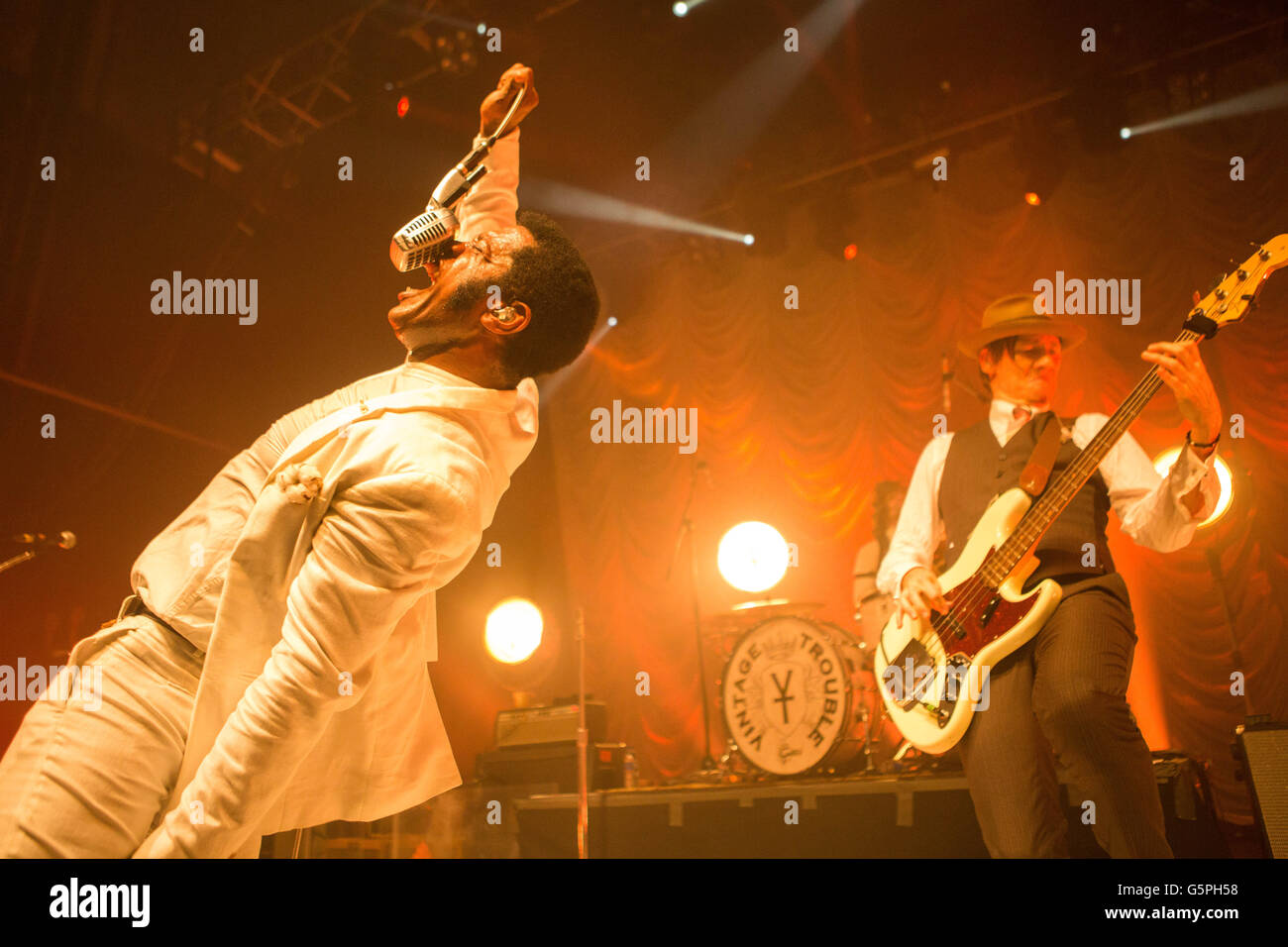 O2 Forum Kentish Town, Kentish Town, London, UK, 22nd June 2016, Vintage Trouble at the O2 Forum Kentish Town, Ty Taylor and Rick Barrio Dill of Vintage Trouble, Vintage Trouble on their 1 Hopeful Road tour in Kentish Town, London. Credit:  Richard Soans/Alamy Live News Stock Photo