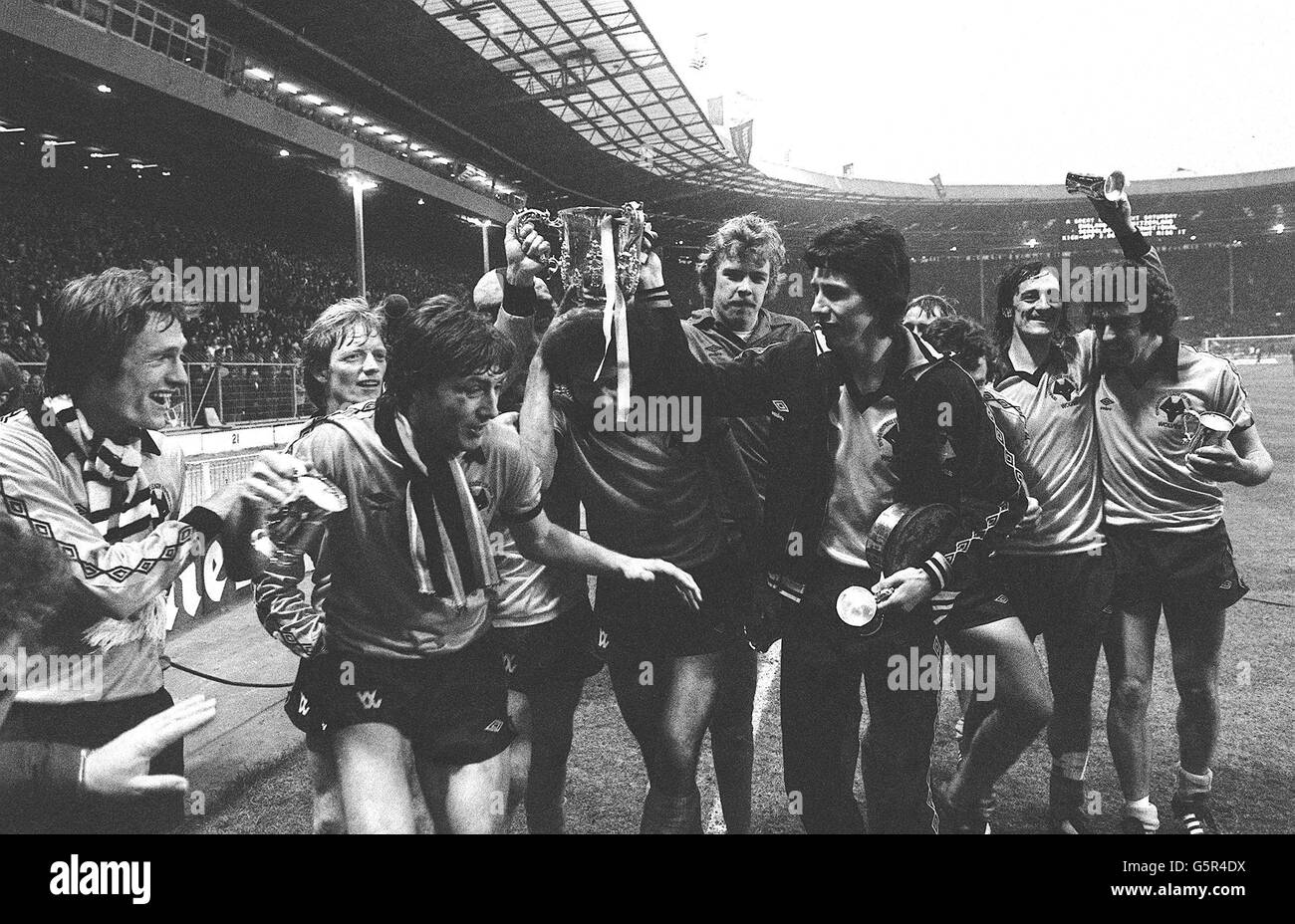 Jubilation amongst the Wolverhampton Wanderers' players at Wembley as they parade with the Football League Cup after their 1-0 win over Nottingham Forest. Stock Photo