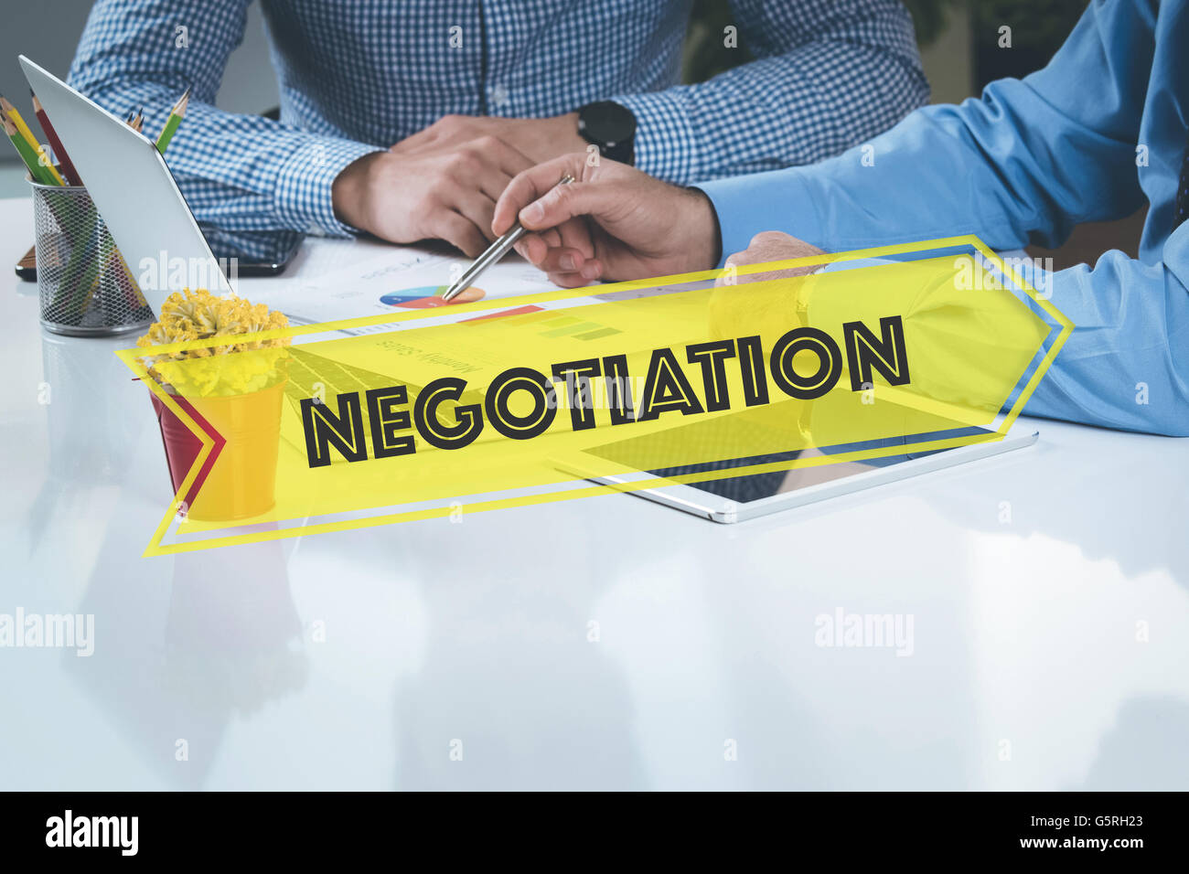 BUSINESS WORKING OFFICE Negotiation TEAMWORK BRAINSTORMING CONCEPT Stock Photo