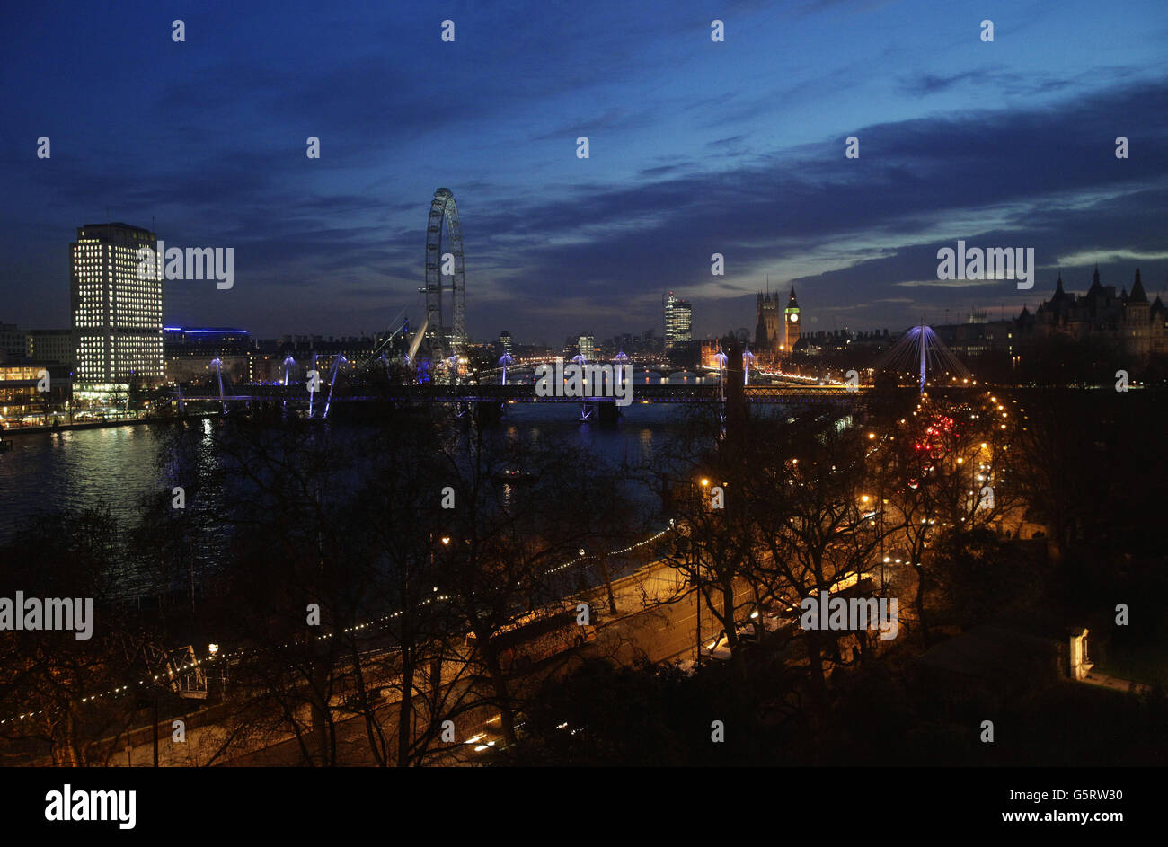 The savoy london skyline hi-res stock photography and images - Alamy