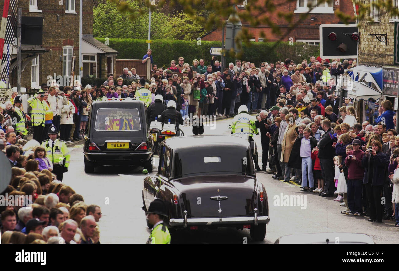 Queen Mother funeral hearse Stock Photo Alamy
