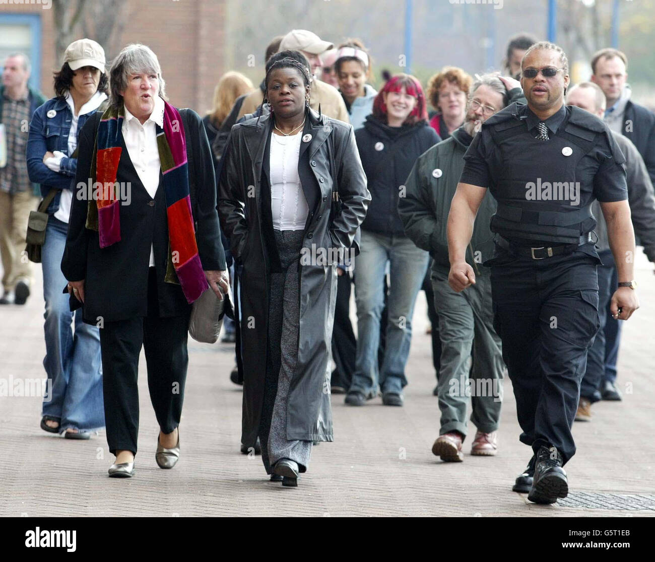 Janet Alder (centre), sister of Christopher Alder, arrives with friends at Middlesbrough Crown Court. Five police officers are due to stand trial for the alleged manslaughter of former paratrooper Alder, 37 who died in custody at Hull Police station in April 1998. * The five due before Teesside Crown Court were Constables Nigel Dawson, 39, Neil Blakey, 42, Mark Ellerington, 36, and Matthew Barr, 38, and custody sergeant John Dunn, 40. Stock Photo
