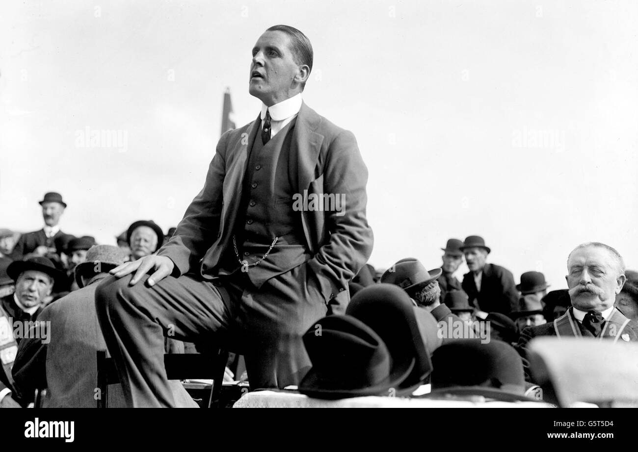 F e smith speaking in public hi-res stock photography and images - Alamy