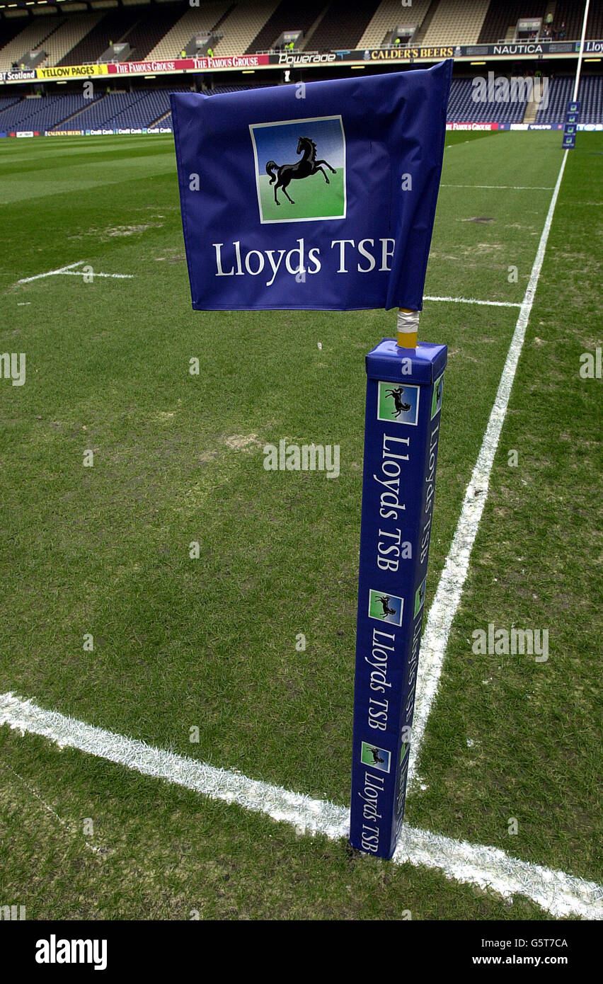 Murrayfield rugby posts hi-res stock photography and images - Alamy